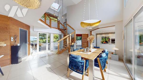 Villa d’exception à Pugny-Chatenod : vue lac, piscine, terrasses et prestations haut de gamme.