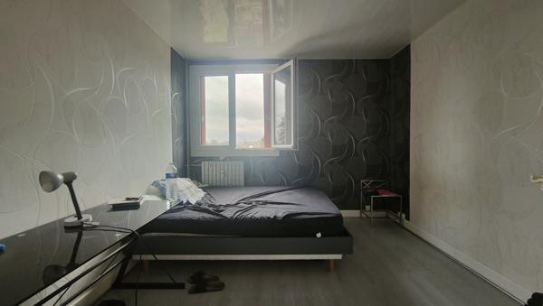 PROCHE FELIX FAURE, MAGNIFIQUE F5 DE 90 M² AVEC 3 CHAMBRES SITUÉ AU 2ème ETAGE D'UNE RESIDENCE DE STANDING  Beauvais (60000)