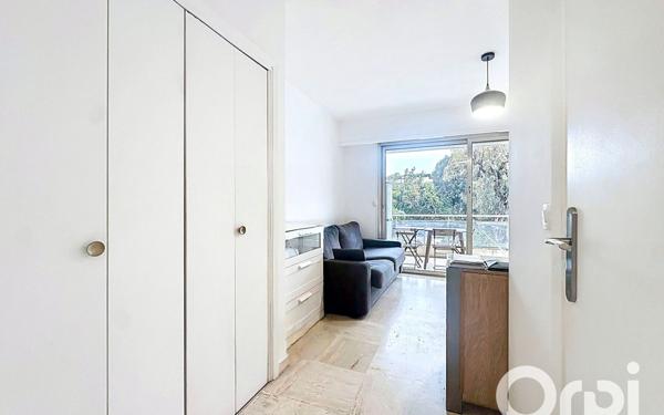 Appartement à vendre    1 pièce • 26,22 m2 Saint-Laurent-du-Var