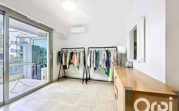 Appartement à vendre    1 pièce • 26,22 m2 Saint-Laurent-du-Var