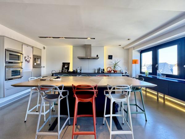 Appartement  5 pièce(s)  3 chambre(s)  137.15 m²