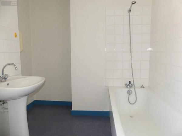 Location - Fonds et/ou murs commerciaux Redon 35600 137 m 2