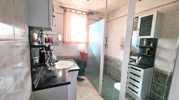 PROCHE  JOUY - MAINTENON  CHARMANTE MAISON  DE 150 m² , 7 pièces