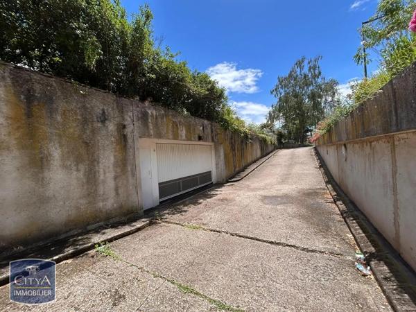 Parking à vendre 13m² Mâcon (71000)