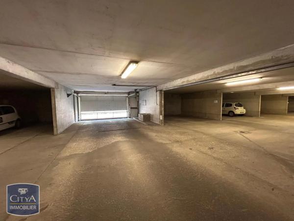 Parking à vendre 13m² Mâcon (71000)