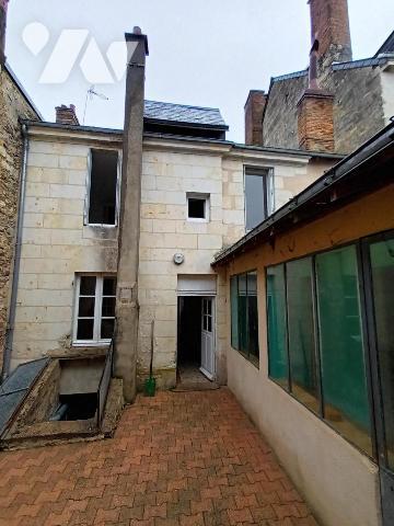 Ensemble immobilier comprenant deux logements avec jardin