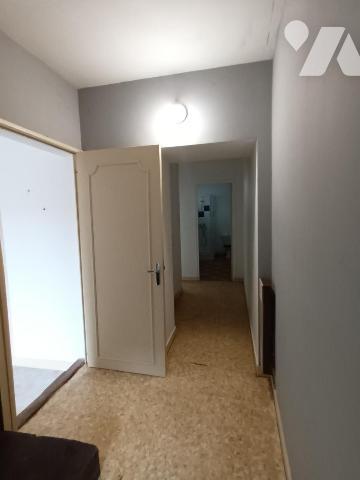 Ensemble immobilier comprenant deux logements avec jardin