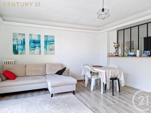 Appartement F3 à vendre  3 pièces - 65,78 m2 BOURG LA REINE - 92