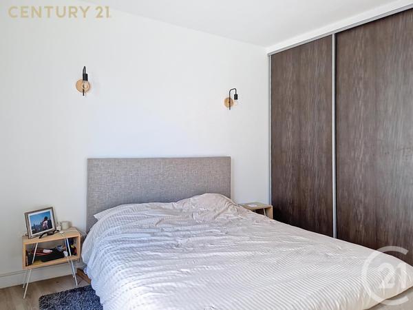 Appartement F3 à vendre  3 pièces - 65,78 m2 BOURG LA REINE - 92