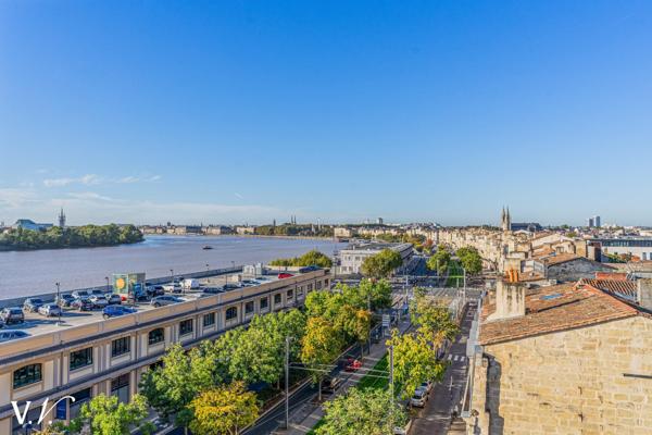 DUPLEX AVEC VUE PANORAMIQUE - CHARTRONS