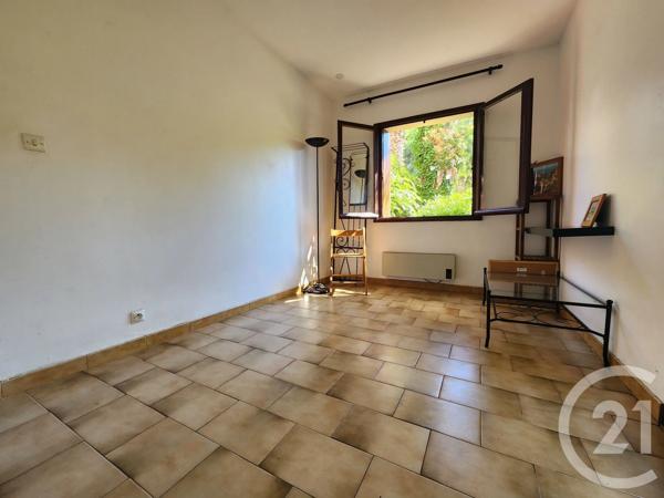 Appartement Studio à vendre  1 pièce - 23,38 m 2   SIX FOURS LES PLAGES  - 83