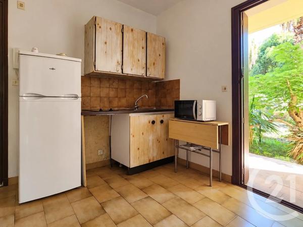 Appartement Studio à vendre  1 pièce - 23,38 m 2   SIX FOURS LES PLAGES  - 83
