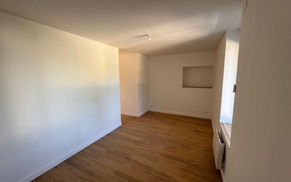 Appartement à vendre    4 pièces • 89,82 m2 Sérézin-du-Rhône
