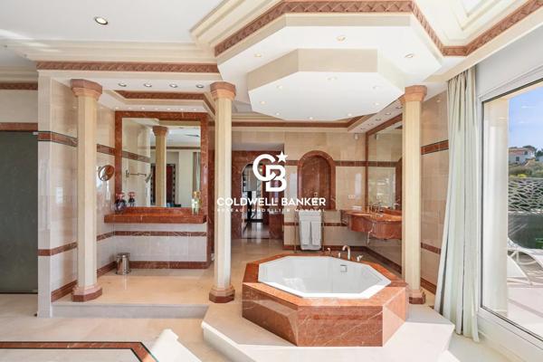 Villa 8 pièces à vendre Antibes - 06600 / Réf: 86917427