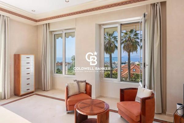 Villa 8 pièces à vendre Antibes - 06600 / Réf: 86917427
