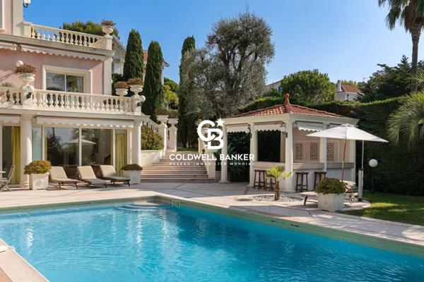 Villa 8 pièces à vendre Antibes - 06600 / Réf: 86917427