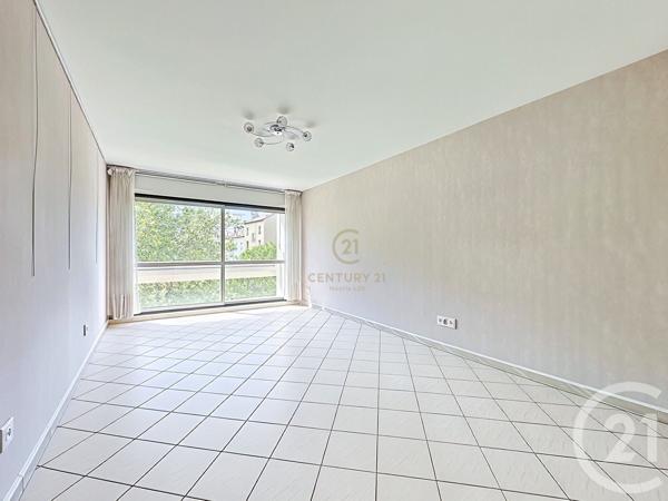 Appartement F4 à vendre  4 pièces - 86,64 m 2   LYON  - 69008