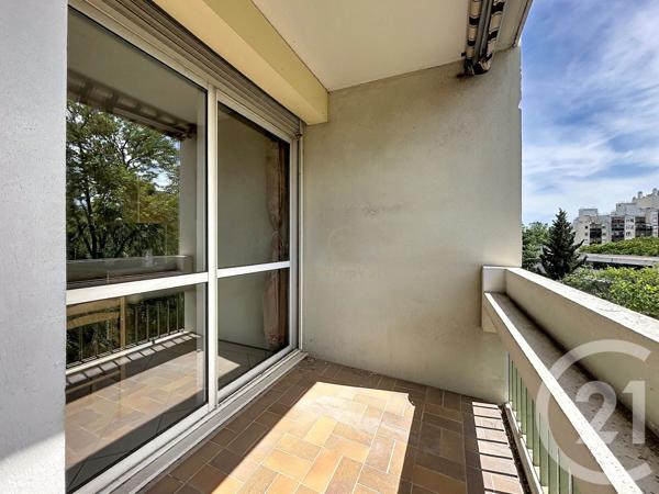 Appartement F4 à vendre  4 pièces - 86,64 m 2   LYON  - 69008