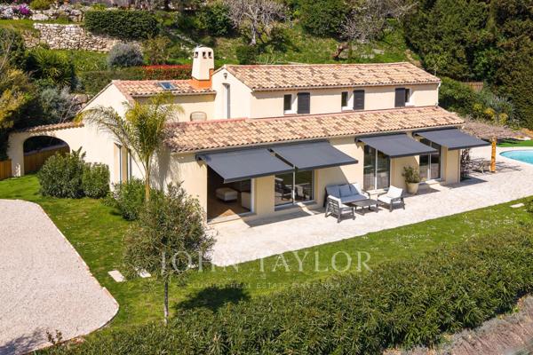Villa rénovée avec piscine, studio indépendant et vue dégagée - La Gaude