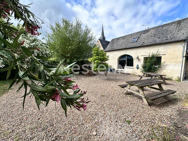 Vente ancien presbytère en pierre de Loire avec une maison d'amis à Tréhet (41800)