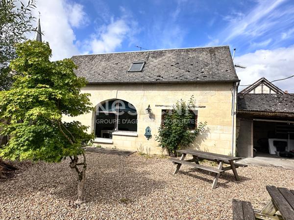 Vente ancien presbytère en pierre de Loire avec une maison d'amis à Tréhet (41800)