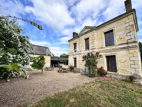 Vente ancien presbytère en pierre de Loire avec une maison d'amis à Tréhet (41800)