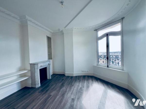 Rouen – Quartier des Carmes | Appartement F3 – Dernier étage | Vue Cathédrale