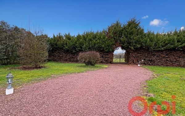 Maison à vendre    2 pièces •  Cosne-d'Allier