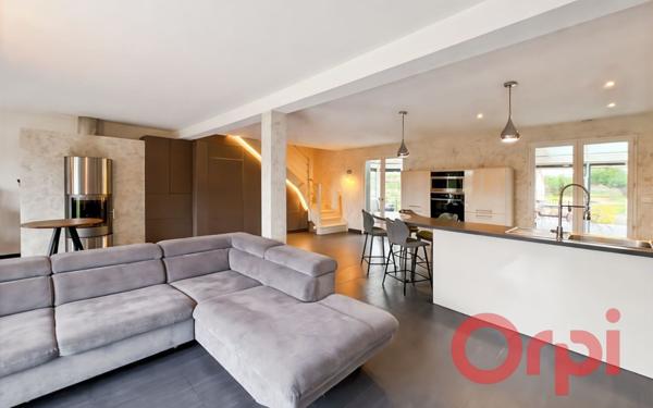 Maison à vendre    2 pièces •  Cosne-d'Allier