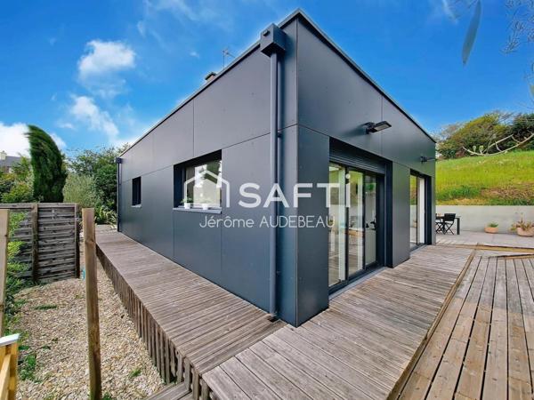 Grande maison atypique au calme