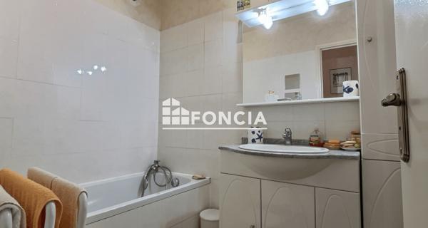 À vendre Appartement 2 pièces 67.5 m² - Saint-étienne 42100