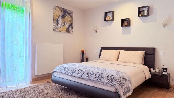 Vente
                Maison208 m² - 8 Pièces -
                    AGNEAUX (50180)