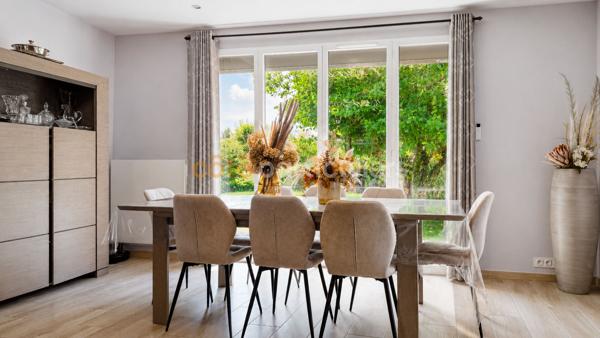 Vente
                Maison208 m² - 8 Pièces -
                    AGNEAUX (50180)