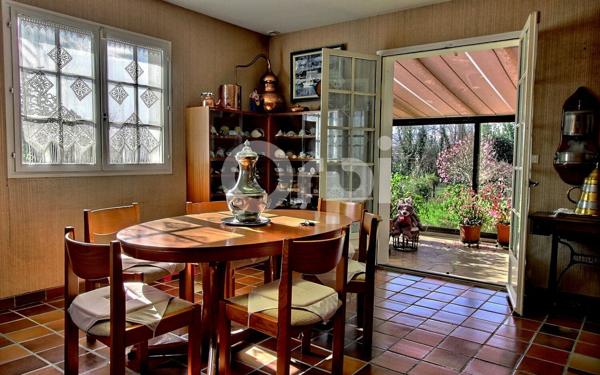 Maison à vendre    5 pièces • 200 m2 Assat