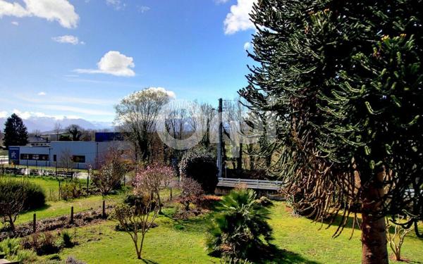 Maison à vendre    5 pièces • 200 m2 Assat