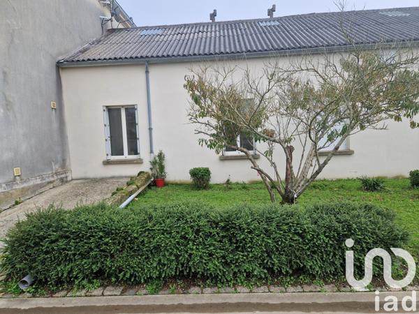 Maison 3 pièces de 48 m² à Courçon (17170)