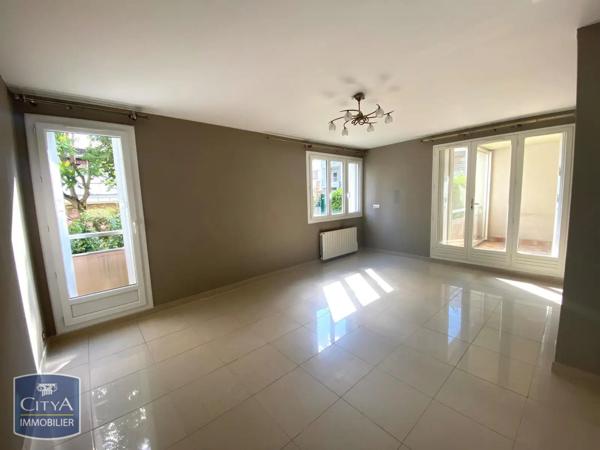 Appartement à louer 3 pièces 71.31m² Dijon (21000)