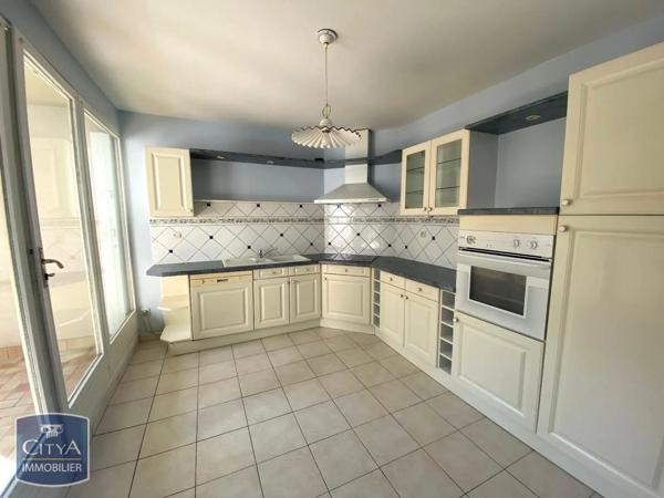 Appartement à louer 3 pièces 71.31m² Dijon (21000)