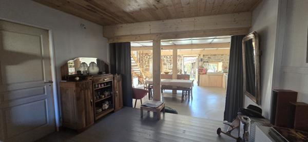 Vernoux-en-Vivarais (07240) Maison rénovée de 120m² avec terrain