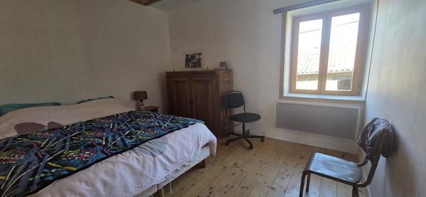 Vernoux-en-Vivarais (07240) Maison rénovée de 120m² avec terrain