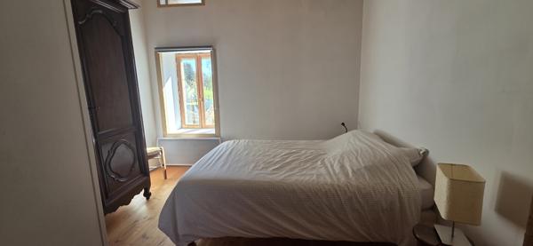 Vernoux-en-Vivarais (07240) Maison rénovée de 120m² avec terrain