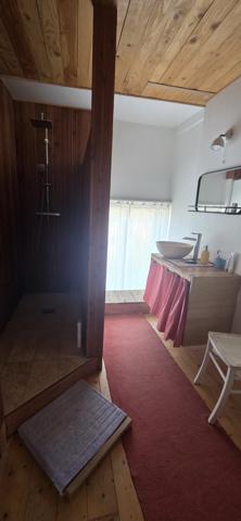 Vernoux-en-Vivarais (07240) Maison rénovée de 120m² avec terrain