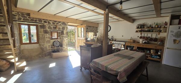Vernoux-en-Vivarais (07240) Maison rénovée de 120m² avec terrain