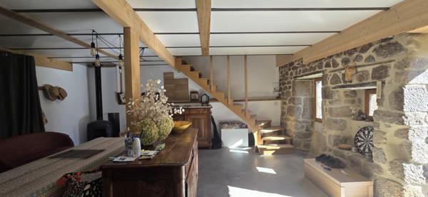 Vernoux-en-Vivarais (07240) Maison rénovée de 120m² avec terrain