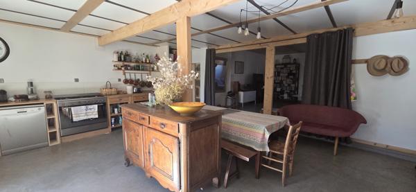 Vernoux-en-Vivarais (07240) Maison rénovée de 120m² avec terrain