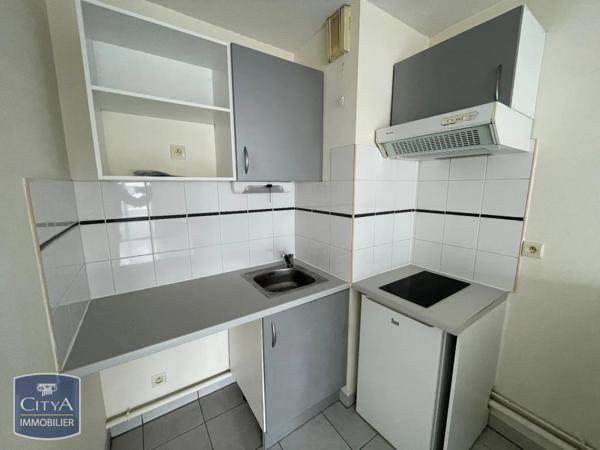 Appartement à louer 2 pièces 42.86m² Poitiers (86000)