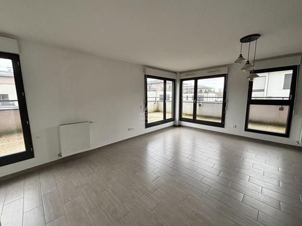 À vendre : Appartement 3 pièces de prestige à Pontoise 269 000 € **  - Référence  11168