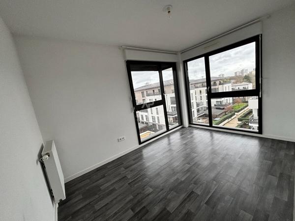 À vendre : Appartement 3 pièces de prestige à Pontoise 269 000 € **  - Référence  11168