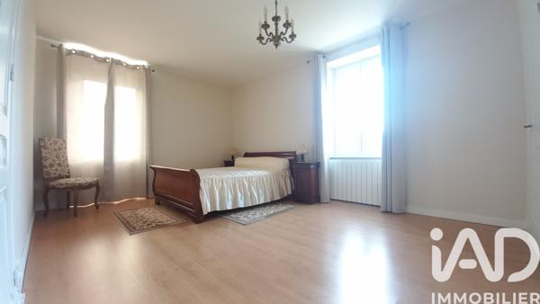 Maison à vendre 5 pièces 142 m² Peaugres