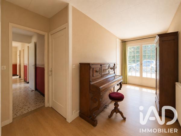 Maison à vendre 8 pièces 165 m² Neuilly-Saint-Front